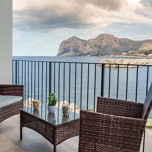 Vista Mare , Isola delle Femmine Italien